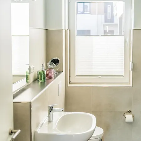 Hangar 19 Superior Mit Terrasse Und Garten H1w1 Lejlighed *