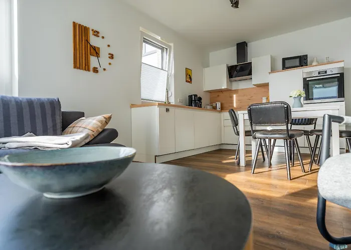 Hangar 19 Superior Mit Terrasse Und Garten H1w1 Apartment